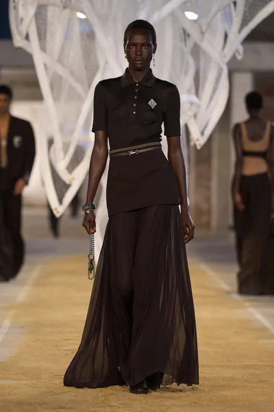 Look 48
